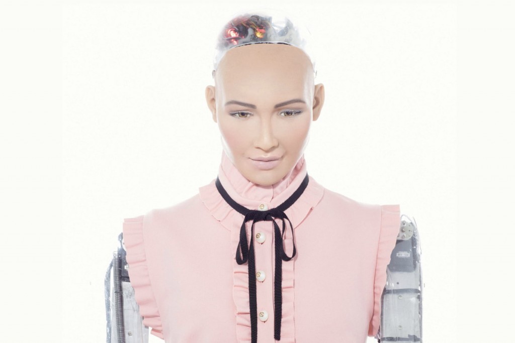 humanoid-robot-sophia-turkiyede